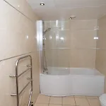 Center, Free Wifi For Contractor, Family * Bradford (West Yorkshire)