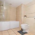 Center, Free Wifi For Contractor, Family *