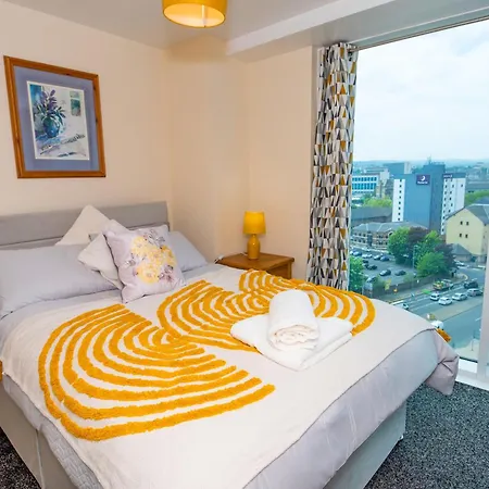 Center, Free Wifi For Contractor, Family *