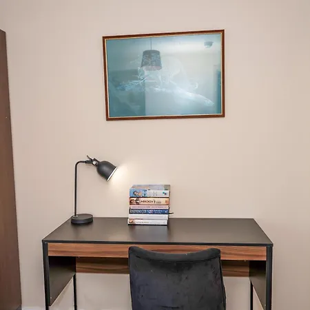 Appartement Center, Free Wifi For Contractor, Family *