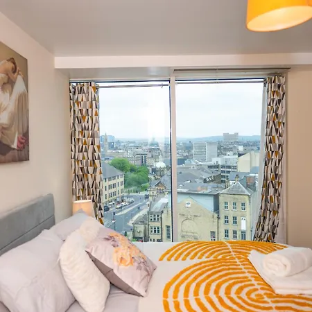 The Skyline Luxe - Executive 2br Retreat In Centre Διαμέρισμα *