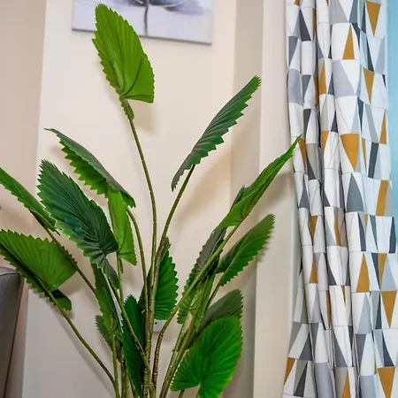 Appartement Center, Free Wifi For Contractor, Family *