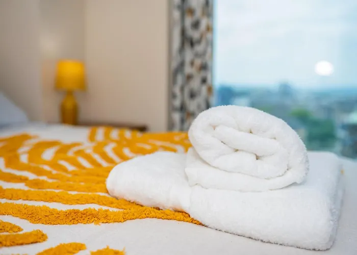 Center, Free Wifi For Contractor, Family * 布雷得佛