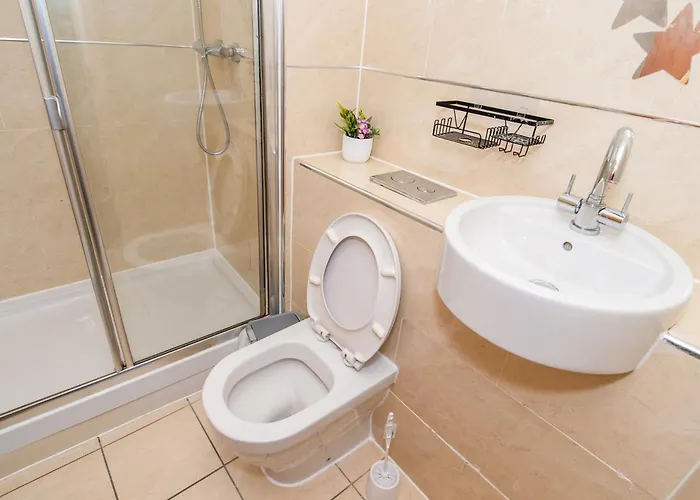 Center, Free Wifi For Contractor, Family