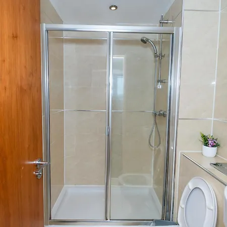 Center, Free Wifi For Contractor, Family Apartament Bradford (West Yorkshire)