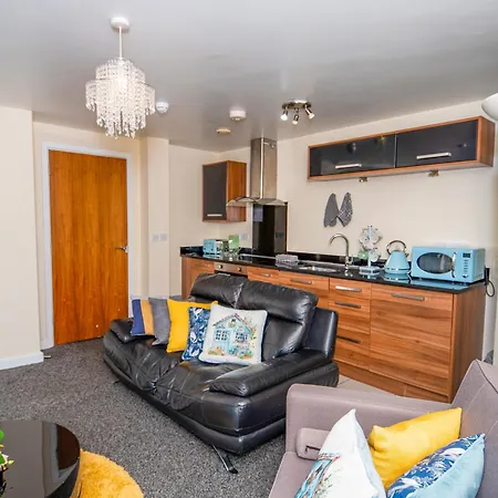 Center, Free Wifi For Contractor, Family Bradford (West Yorkshire)